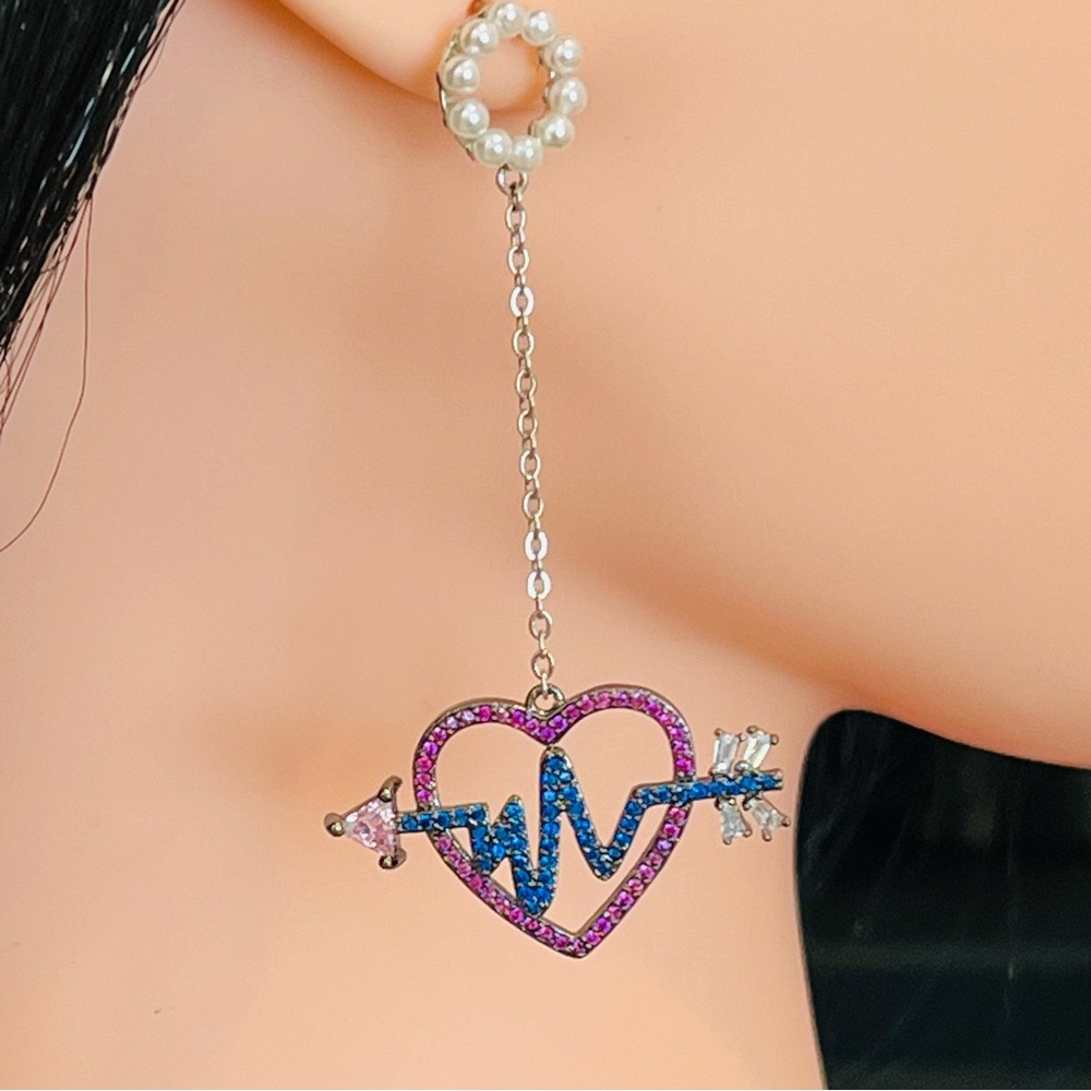 Eye Candy LA Arrow Through the Heart Earrings